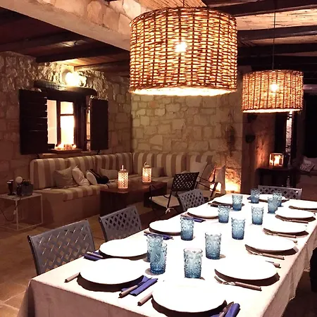 Villa 3 Sorelle Private Stone *
