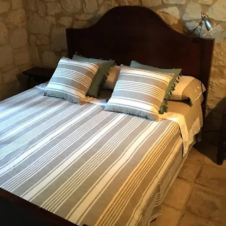 3 Sorelle Private Stone Villa